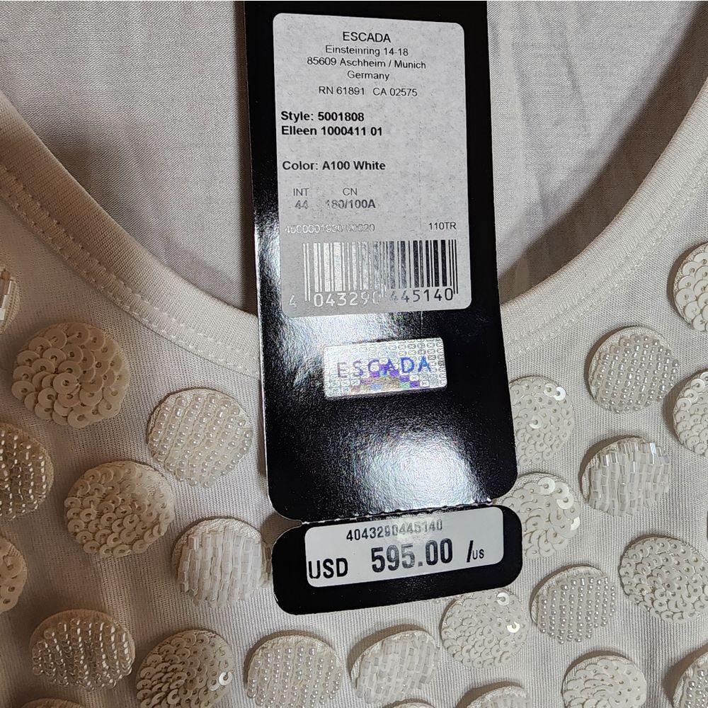 Escada  - Picture 3 of 8